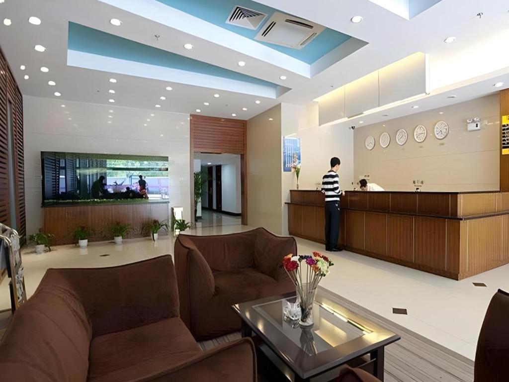 Shijia Inn On The Bund Шанхай Екстериор снимка